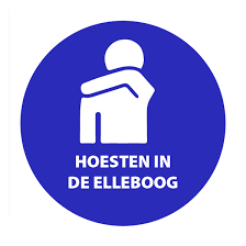 Afbeelding waarop persoon in de elleboog hoest.